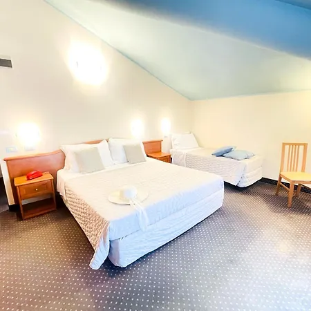 Отель Bolognese 3*